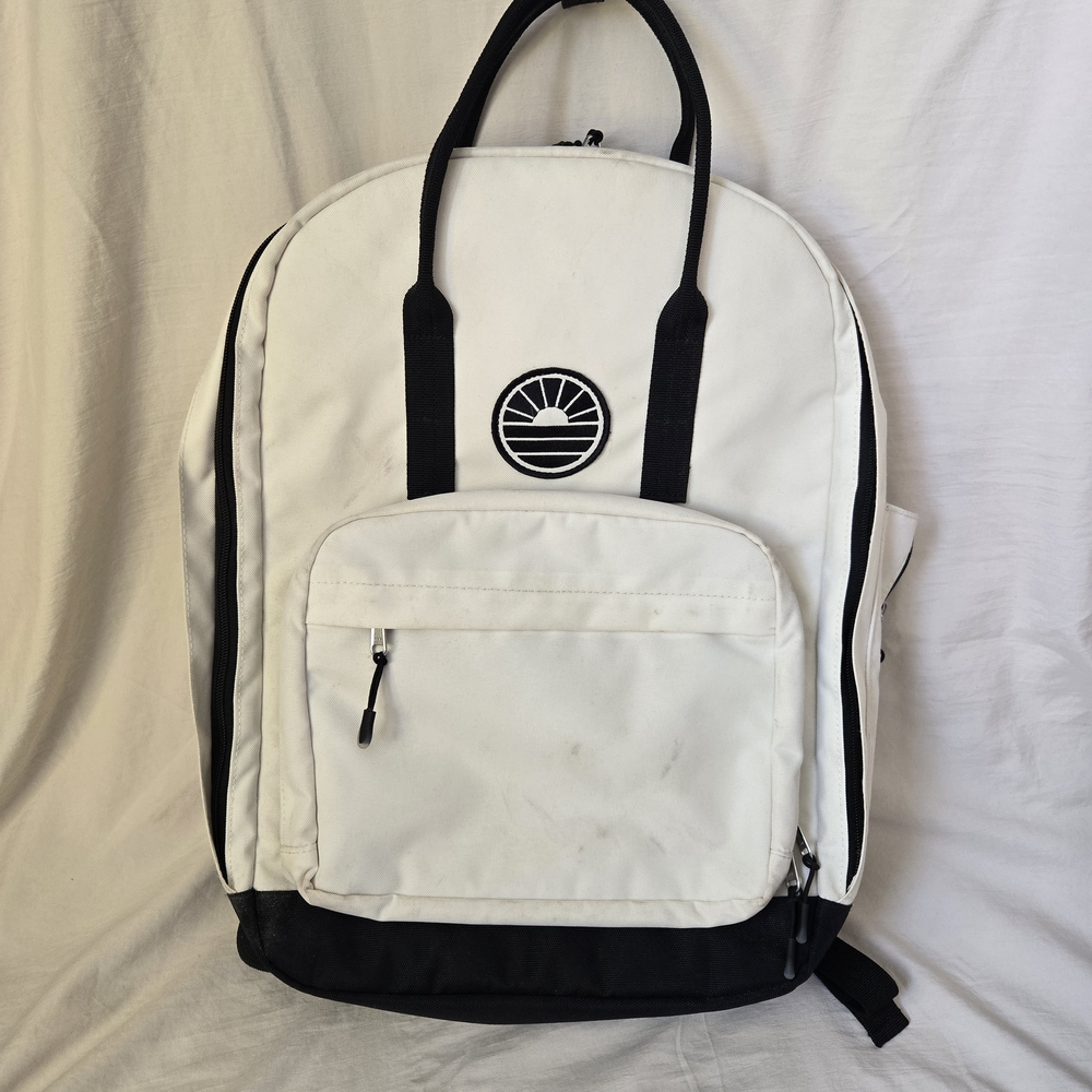 Tobiq 22L Backpack